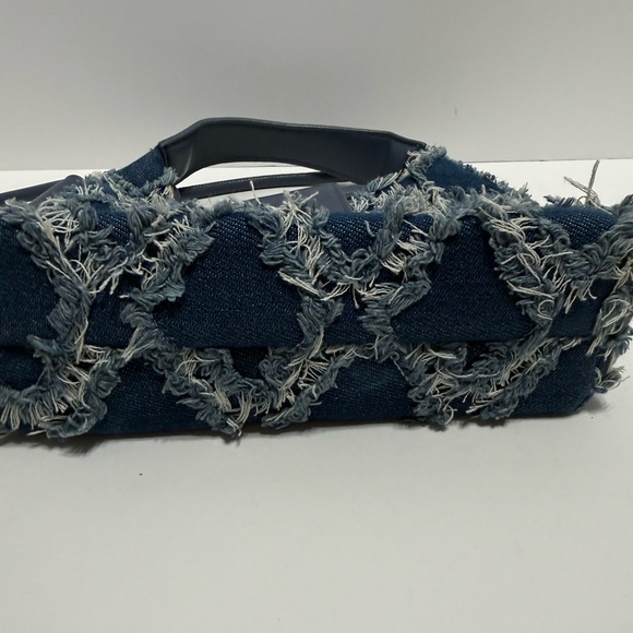 Chic Blue Denim Shoulder Bag, Boho, Cottagecore, 8 in x 5 in, Super Cute! - Picture 4 of 8